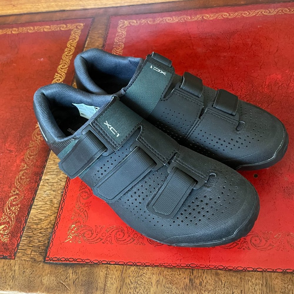 Shimano Cycling Shoes SIZE 6.5